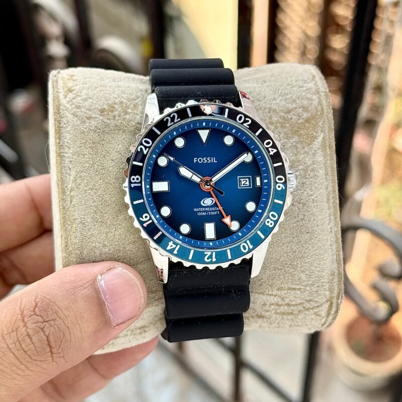 Fossil GMT Dive Blue Rubber Strap Fossil GMT Dive Blue Rubber Strap