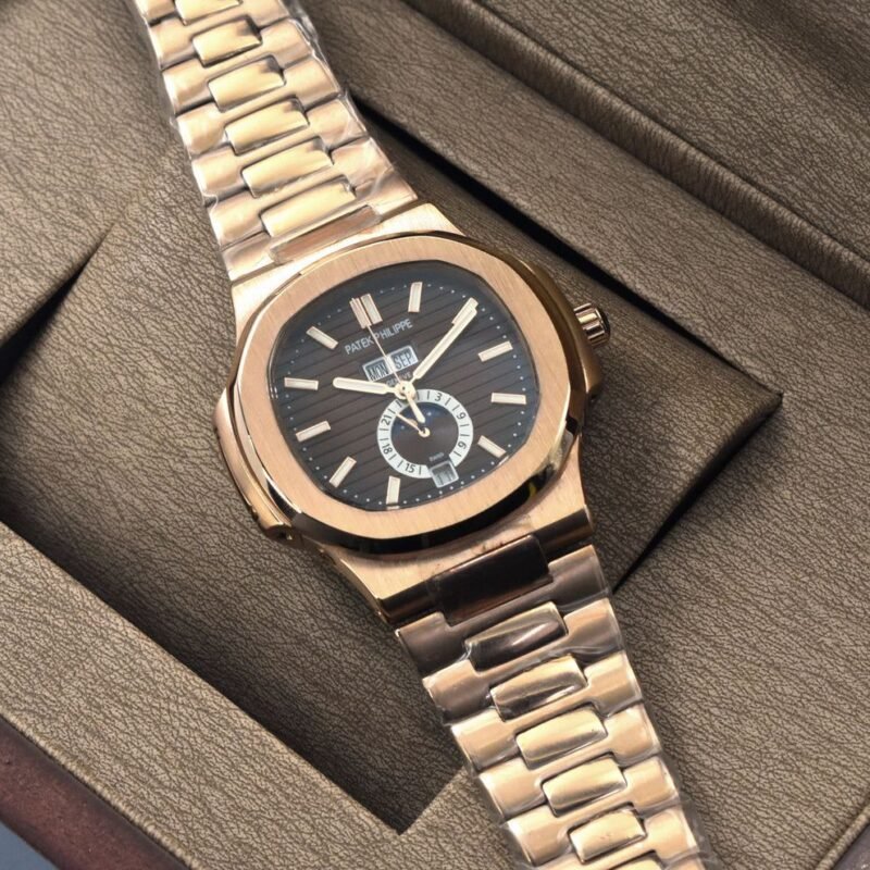 Patek Philippe Nautilus Rosegold Brown Dial Moonphase Patek Philippe Nautilus Rosegold Brown Dial Moonphase