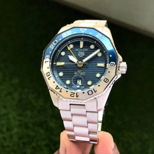 Tag Heuer Aquaracer Professional 300 GMT Calibre 7